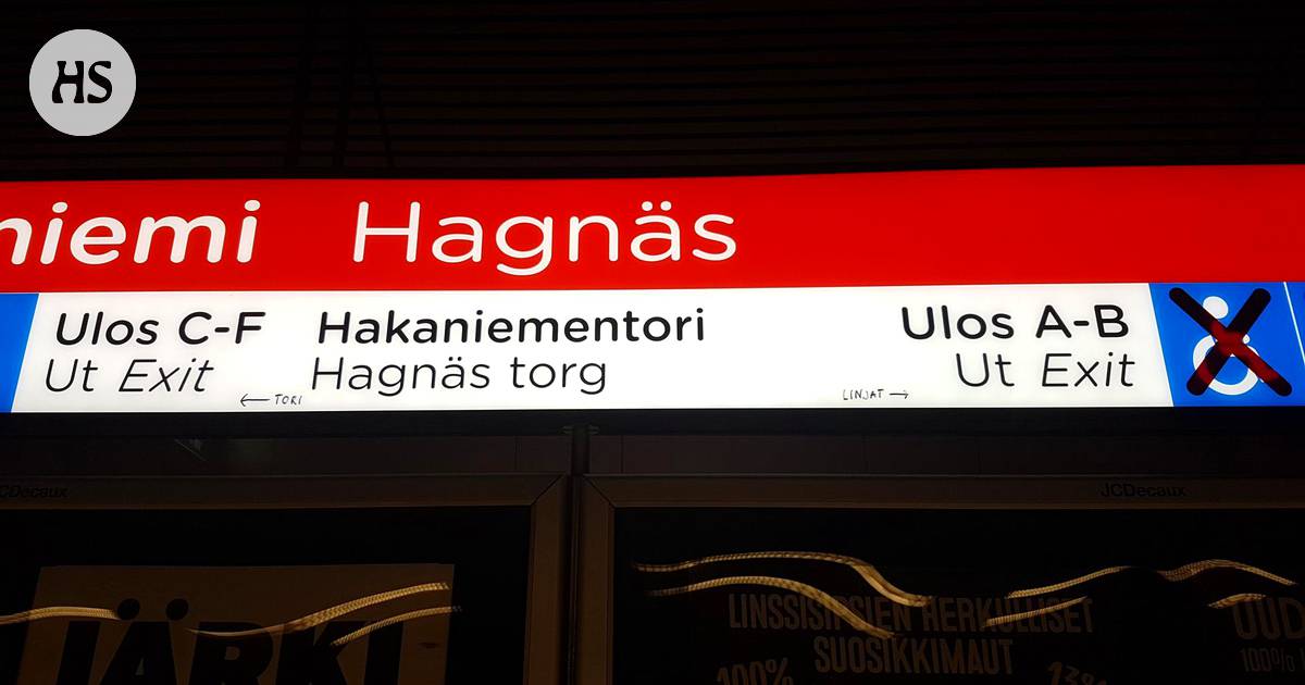 Joku turhautui Hakaniemen metroaseman opasteisiin ja täydensi tussilla  selkokieliset kulkuohjeet - Helsinki 
