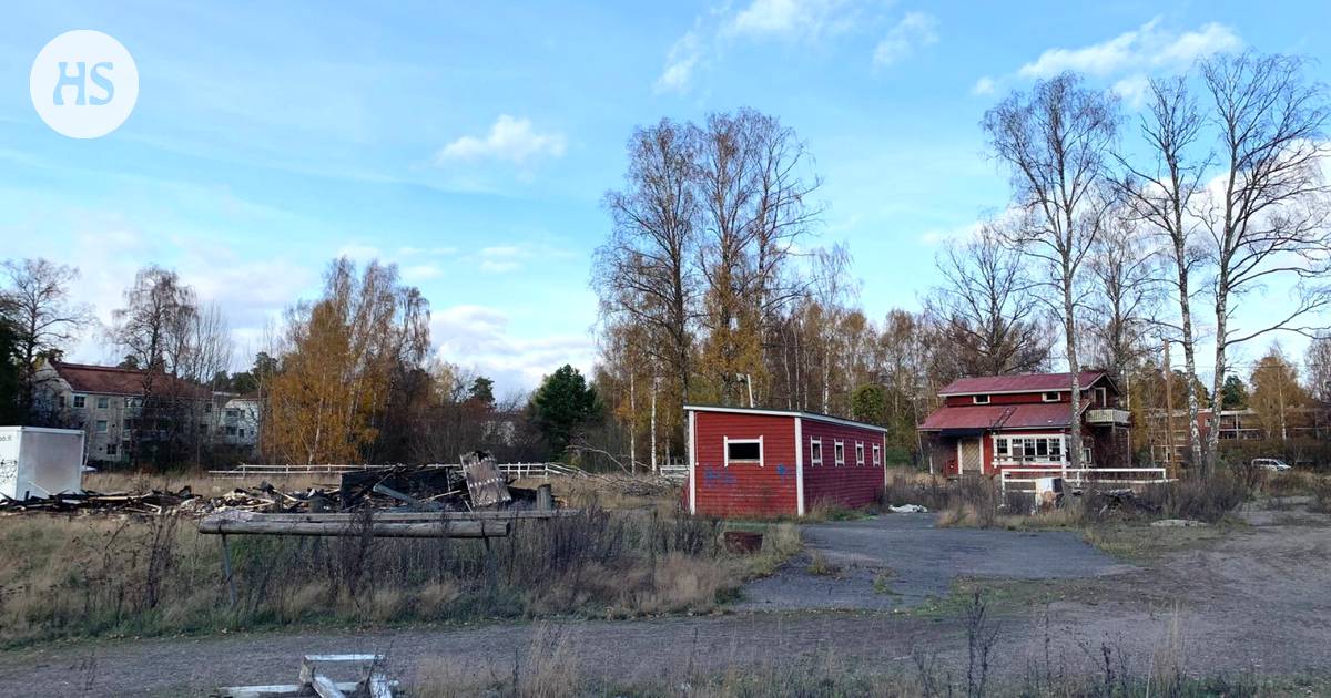 Kohuissa ryvettyneen ratsastuskoulun talli paloi – Poliisi etsii hämärässä  nähtyä kaksikkoa - Espoo 